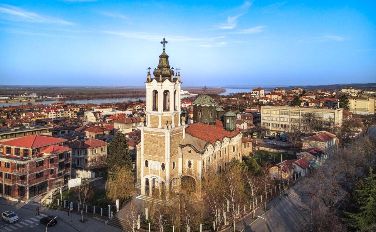 Пансион - Димитър Хадживасилев Svishtov Exterior photo